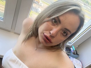 कामुक वीडियो चैट HollyDoll