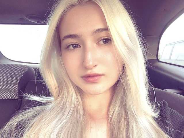 प्रोफ़ाइल की तस्वीर HollyTaillor