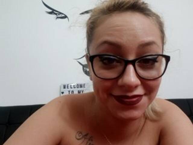 प्रसारण स्क्रीनशॉट HotAnnie1997