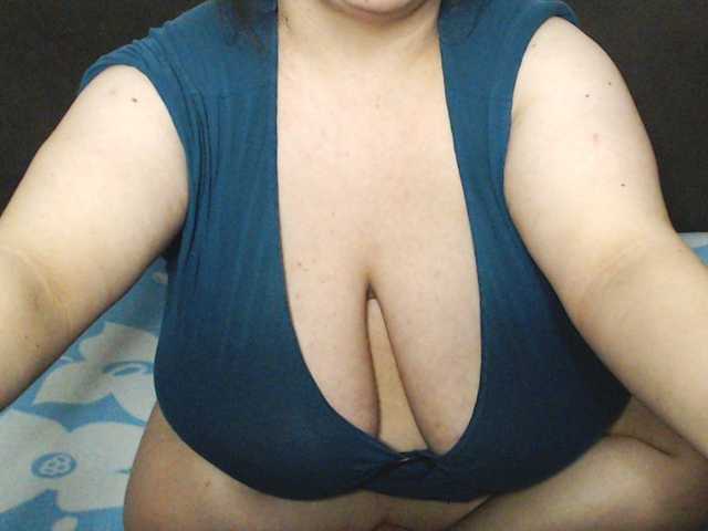 तस्वीरें hotbbwboobs Hi guys. I'm new here. Make me happy #40 flash boobs #50 oil lotion on boobs #60 flash ass #80 flash pussy #100 Snapchat #150 naked #170 finger pussy #200 Dildo in pussy