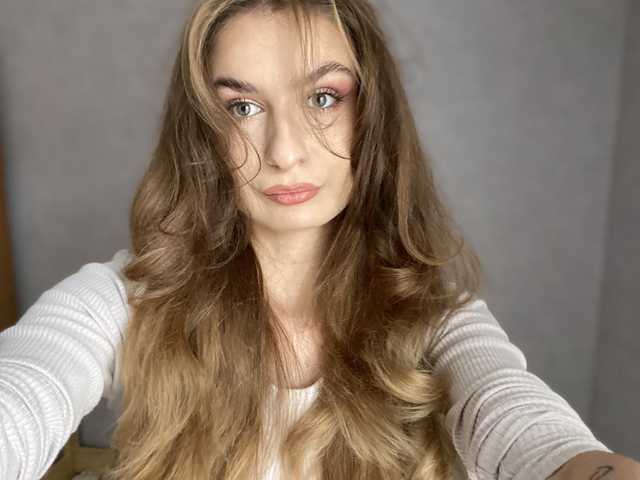 प्रोफ़ाइल की तस्वीर HotNina19