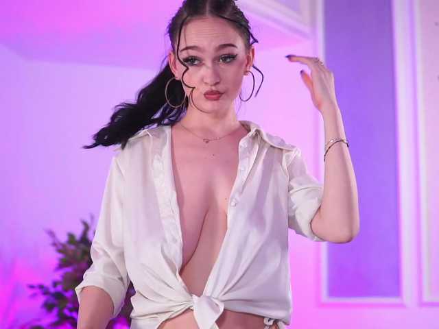 प्रसारण स्क्रीनशॉट HotSkinnyX