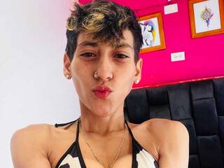 कामुक वीडियो चैट HottAlexxxa