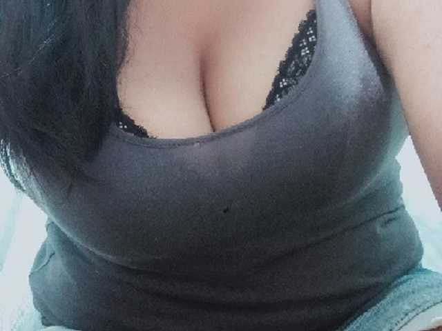 प्रोफ़ाइल की तस्वीर HottAsianBabe