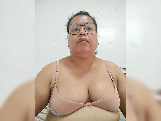 प्रसारण स्क्रीनशॉट Hottynilda