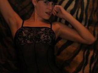 कामुक वीडियो चैट hotyanel