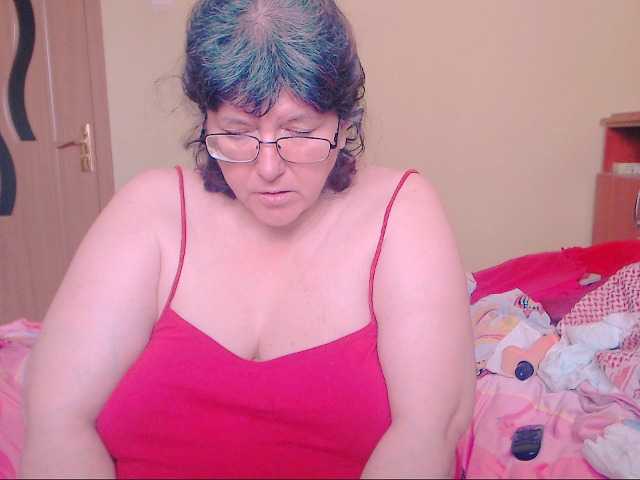 प्रसारण स्क्रीनशॉट HugeTitsXXX