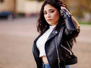 कामुक वीडियो चैट Iasima