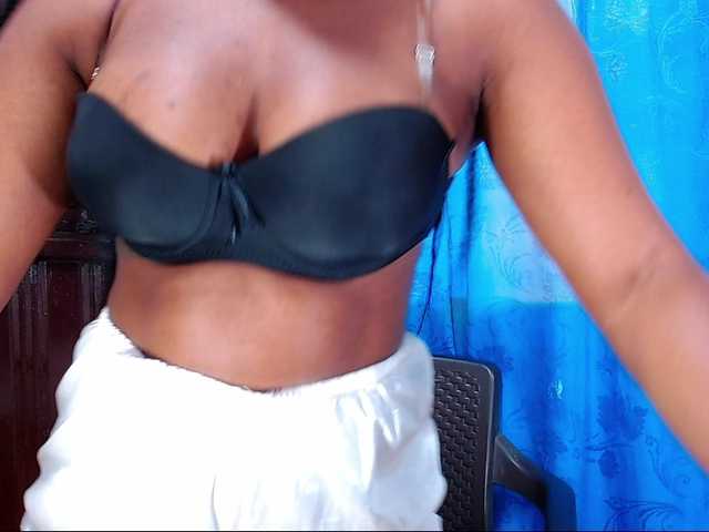 तस्वीरें inayabrown #new #hot #latina #ebony #bigass #bigtits #C2C #horny n ready to #fuck my #pussy in pvt! My #Lovense is ON! #Cumshow at goal!