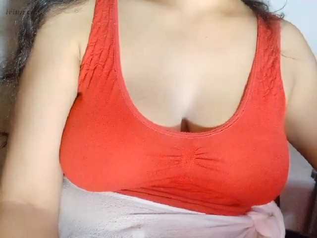 तस्वीरें indiagirl50 Hi guys Private is open Go and request private please... sound and best video in private show only