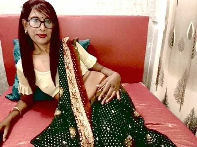 प्रोफ़ाइल की तस्वीर IndianpreetiXXX