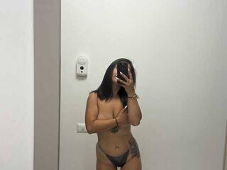 कामुक वीडियो चैट MiraNights