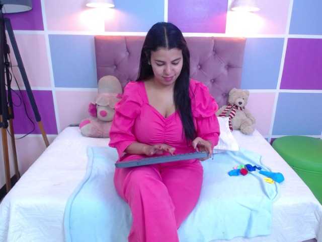 प्रसारण स्क्रीनशॉट IsabellaLuxe