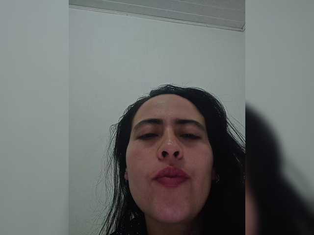 प्रसारण स्क्रीनशॉट Ivannapearls