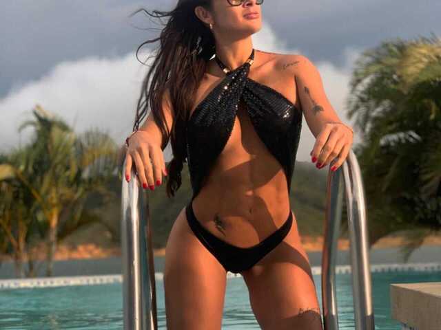 प्रोफ़ाइल की तस्वीर IvannaWest