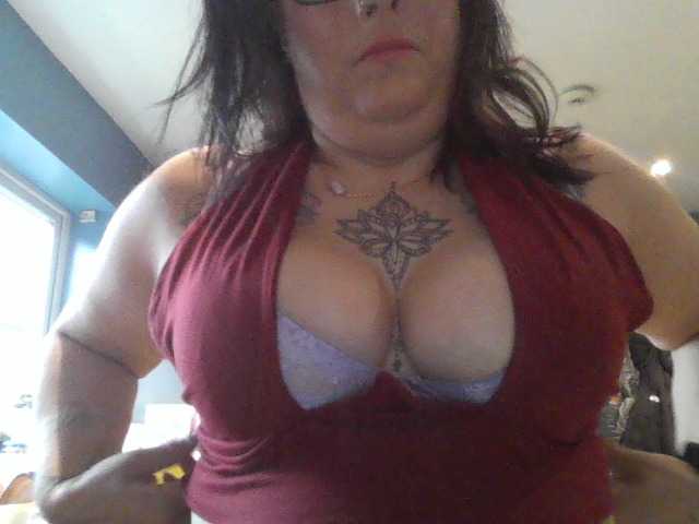 प्रसारण स्क्रीनशॉट Ivyivybelle84