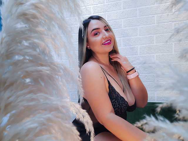 प्रोफ़ाइल की तस्वीर IvyStevens