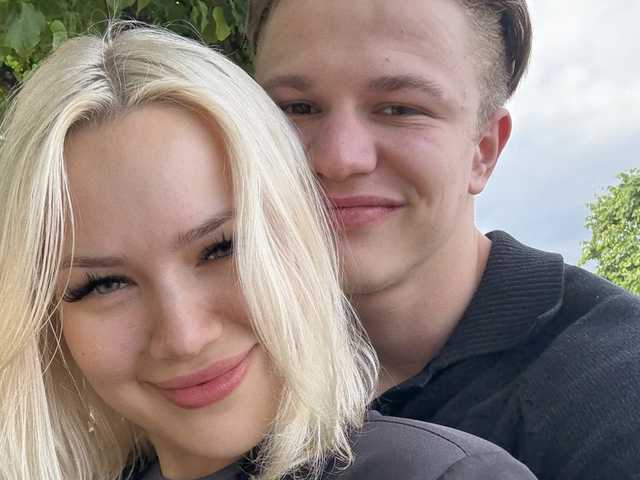 प्रोफ़ाइल की तस्वीर James-Eva0