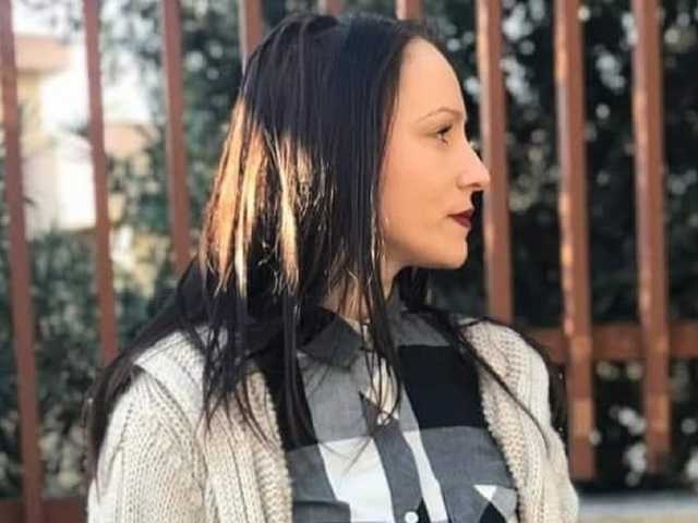 प्रोफ़ाइल की तस्वीर adorosquirt