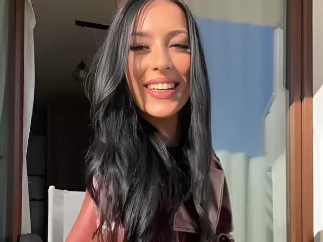 प्रोफ़ाइल की तस्वीर JasmineSensual