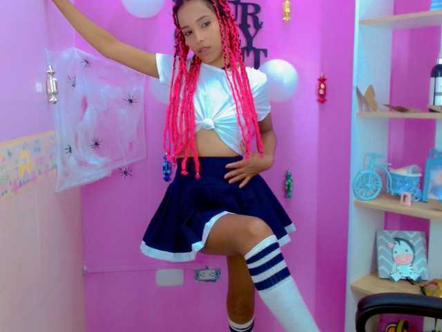 प्रोफ़ाइल की तस्वीर JenniferLop11