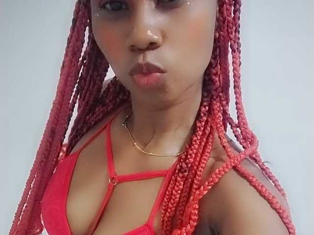 प्रोफ़ाइल की तस्वीर JennyStunning