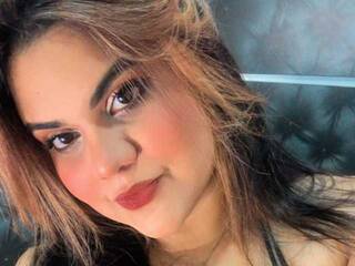 कामुक वीडियो चैट Jessie-Bellucci