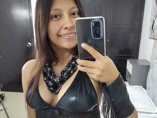 कामुक वीडियो चैट jessyqueen-1