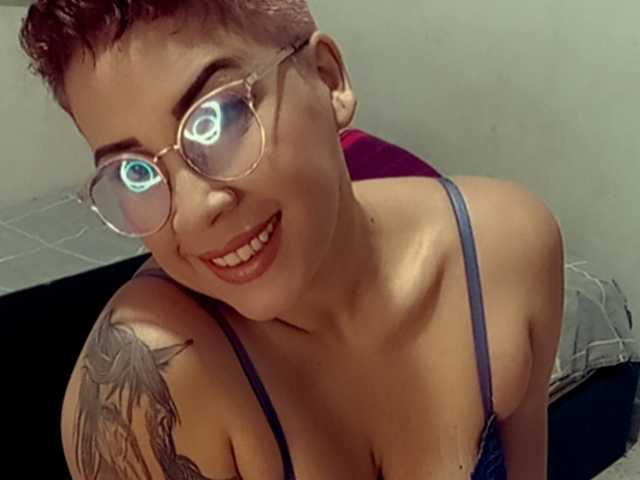 प्रोफ़ाइल की तस्वीर johanna84