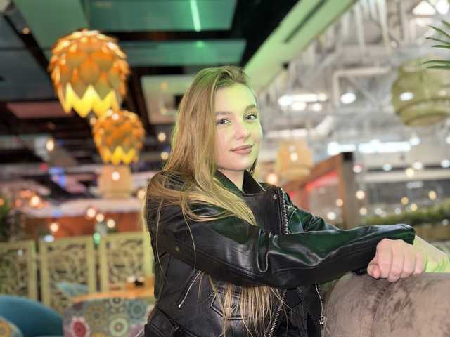 प्रोफ़ाइल की तस्वीर jucieLussie