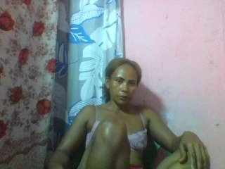 कामुक वीडियो चैट julianaah