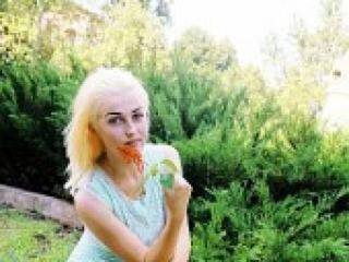 कामुक वीडियो चैट julliasweet