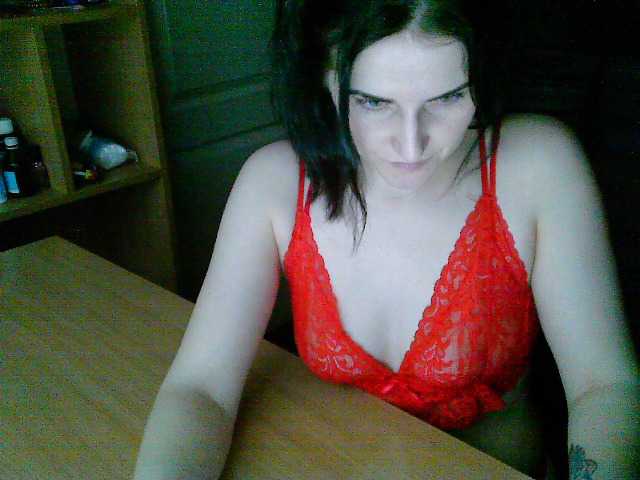 प्रसारण स्क्रीनशॉट JuneCalhoun