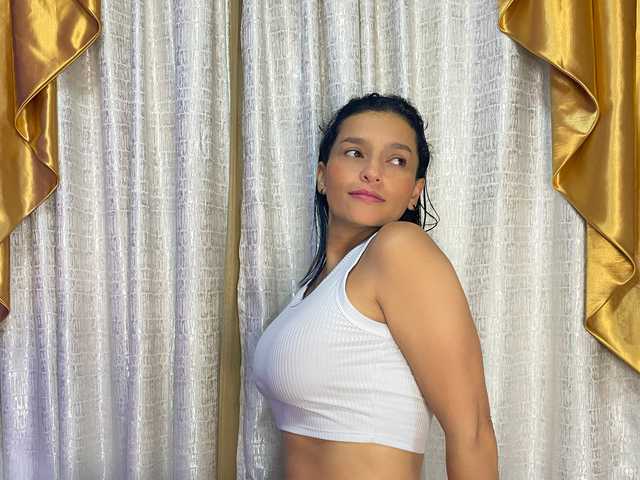प्रोफ़ाइल की तस्वीर KarinaTits