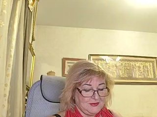 कामुक वीडियो चैट KarinkaSweet