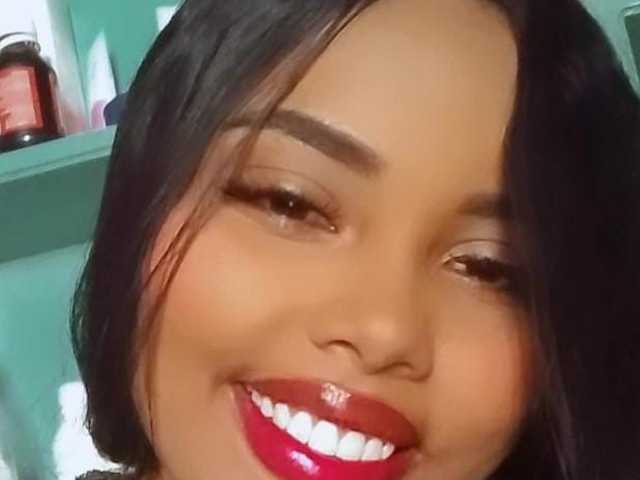 प्रोफ़ाइल की तस्वीर KarlaStar01