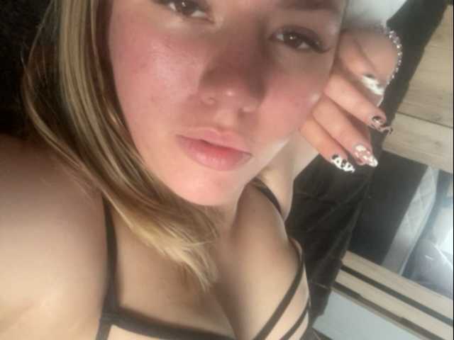 प्रसारण स्क्रीनशॉट Caroleila_07