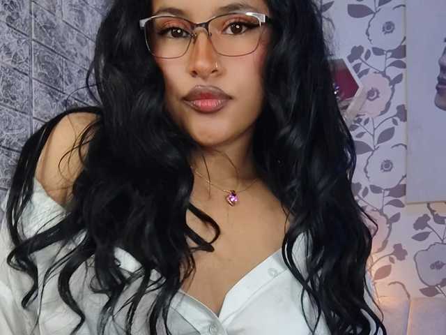 प्रोफ़ाइल की तस्वीर Kassandraa----