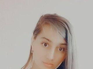 कामुक वीडियो चैट katie-adamss
