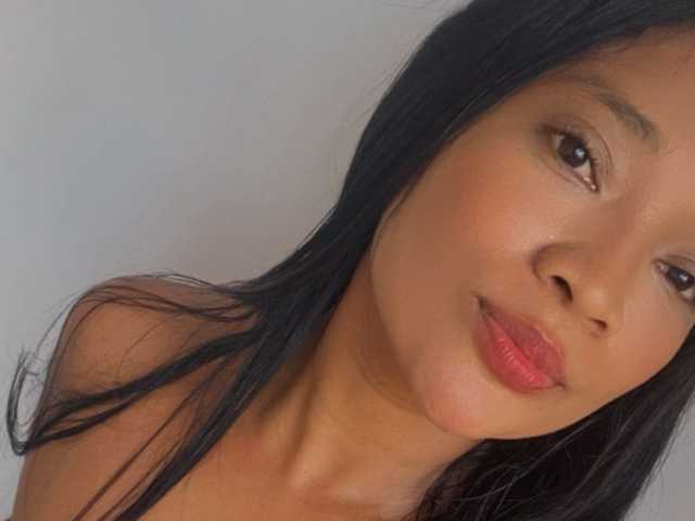 प्रोफ़ाइल की तस्वीर Katiiabigboobs