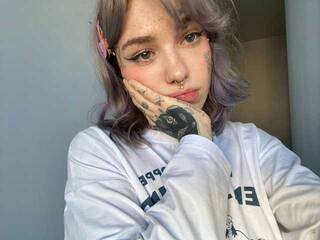 कामुक वीडियो चैट KatrinUwU