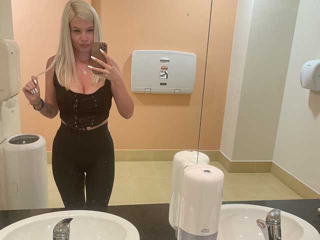 प्रोफ़ाइल की तस्वीर Kattyblonde