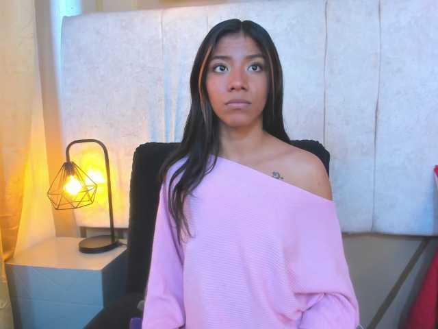 प्रसारण स्क्रीनशॉट Keily-Foxxy