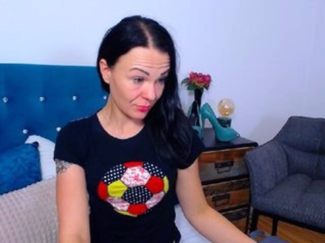 प्रसारण स्क्रीनशॉट KendallLUXE