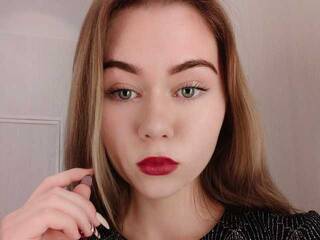 कामुक वीडियो चैट Kessi-Bless