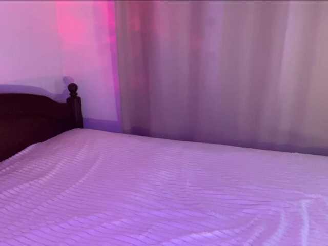 प्रसारण स्क्रीनशॉट Kiara-Stevens