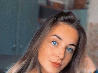 कामुक वीडियो चैट KileyMinoww