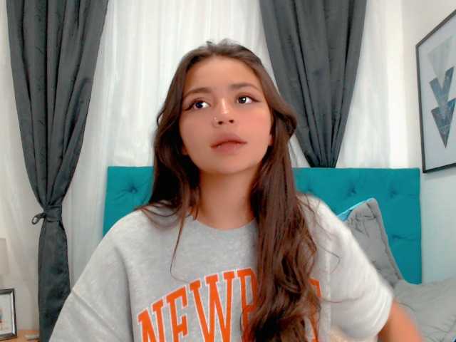 प्रसारण स्क्रीनशॉट KimDevinne