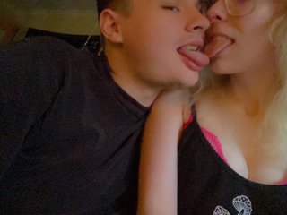 कामुक वीडियो चैट kinkycouple420