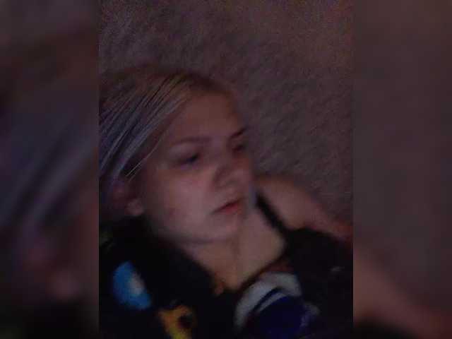 प्रसारण स्क्रीनशॉट Kira-Kriss